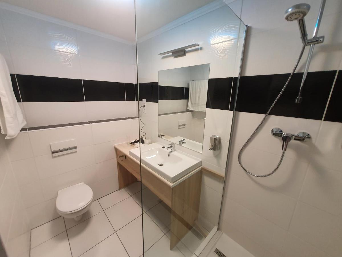 Minihotel Pápa Exteriör bild